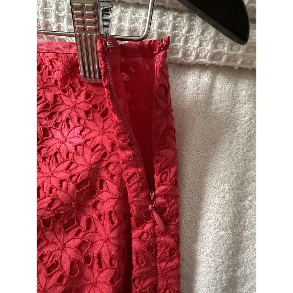 Ann Taylor Petites Pink Floral Eyelet Lace Pencil Skirt Silk Trim 12P EUC - Picture 9 of 10
